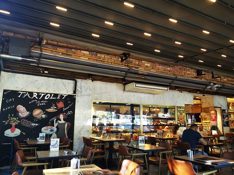 Tartolet Pasta Cafe