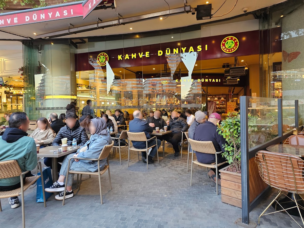 Kahve Dünyası - Water Garden Ataşehir
