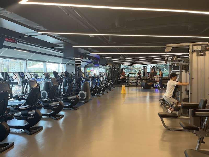 Skypeak Club