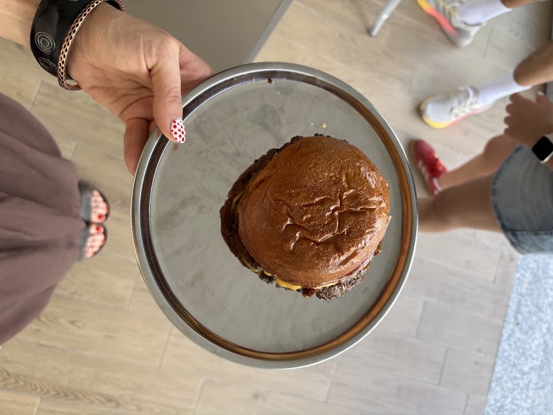 Born Smash Burger