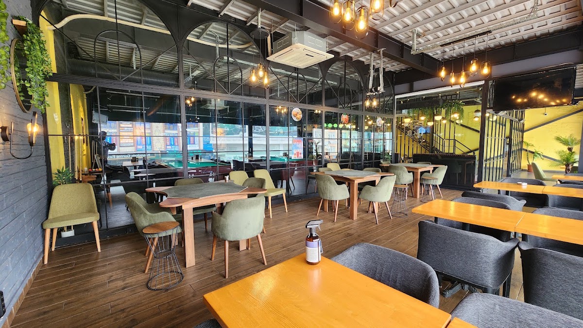Loft Cafe & Bilardo Salonu