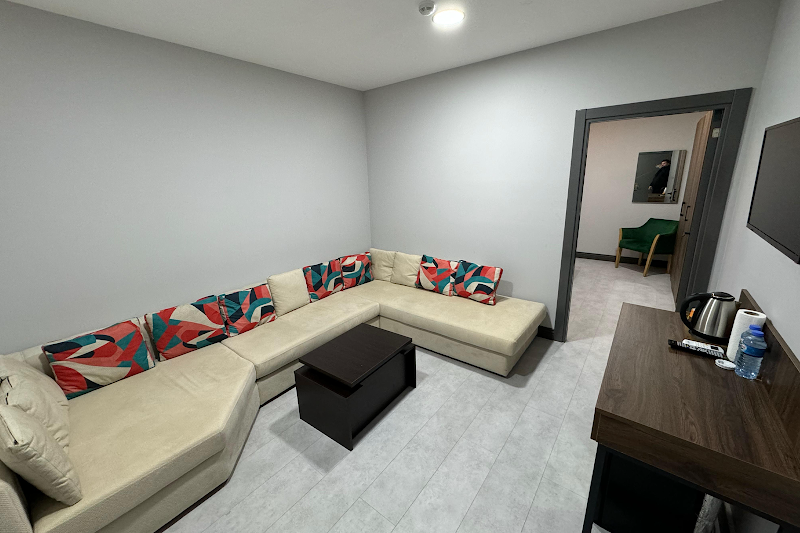 Trio Palace Suit